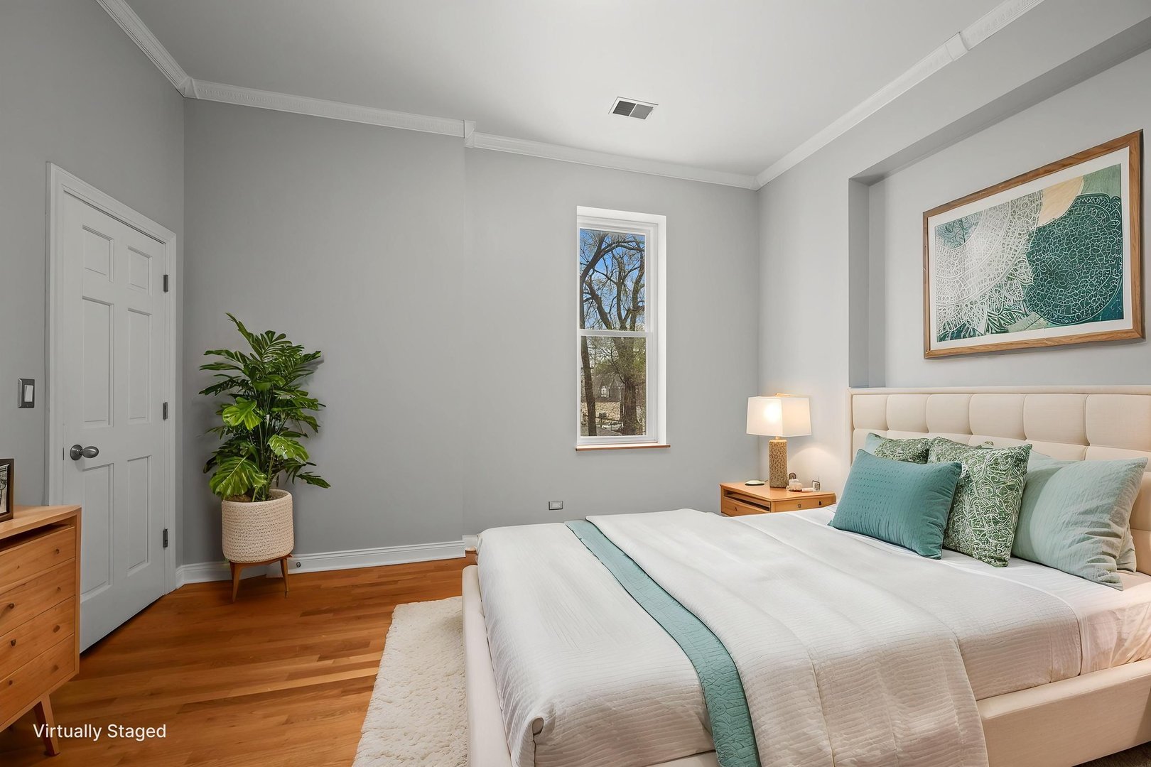 1657 W Huron Street Unit: 2