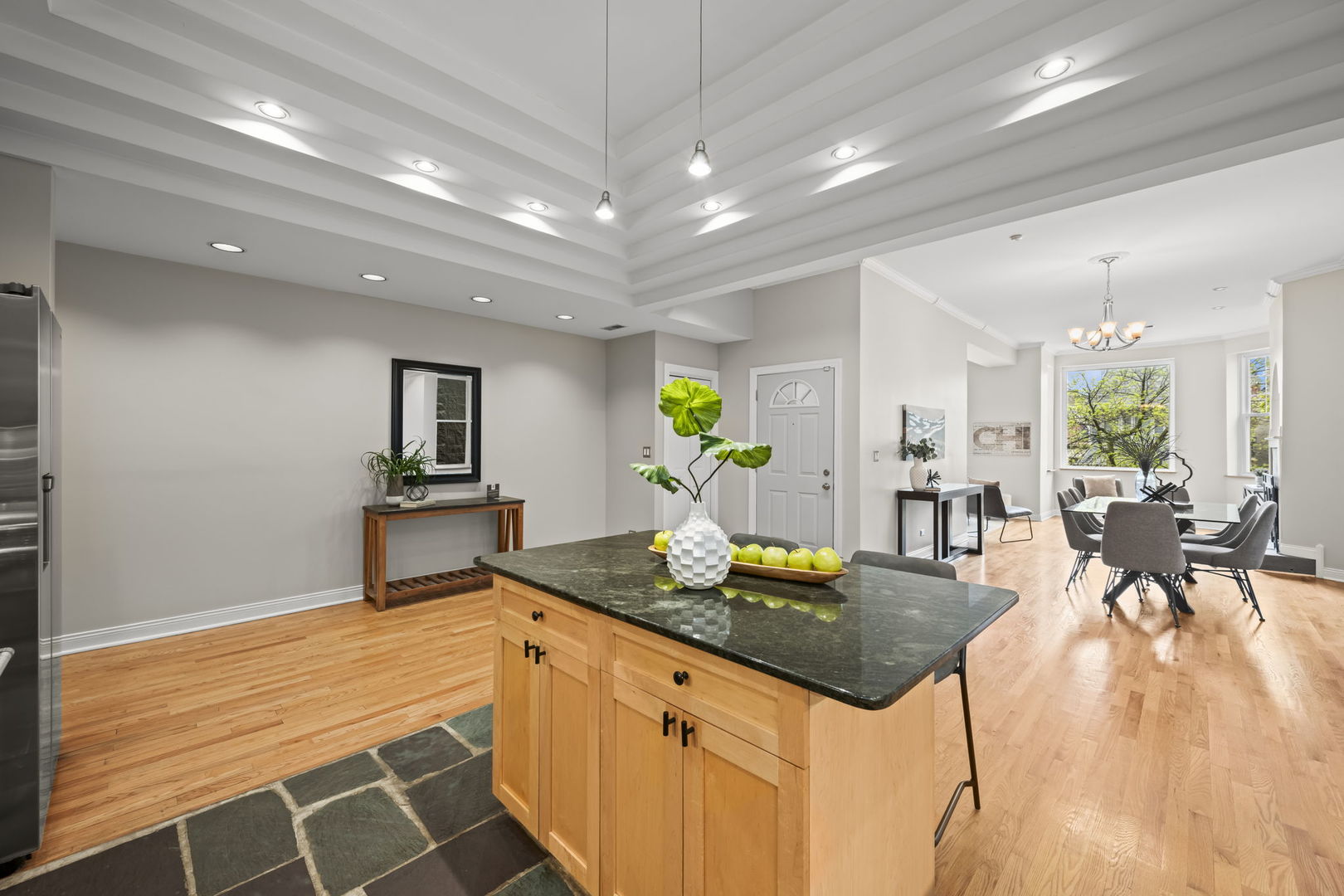 1657 W Huron Street Unit: 2