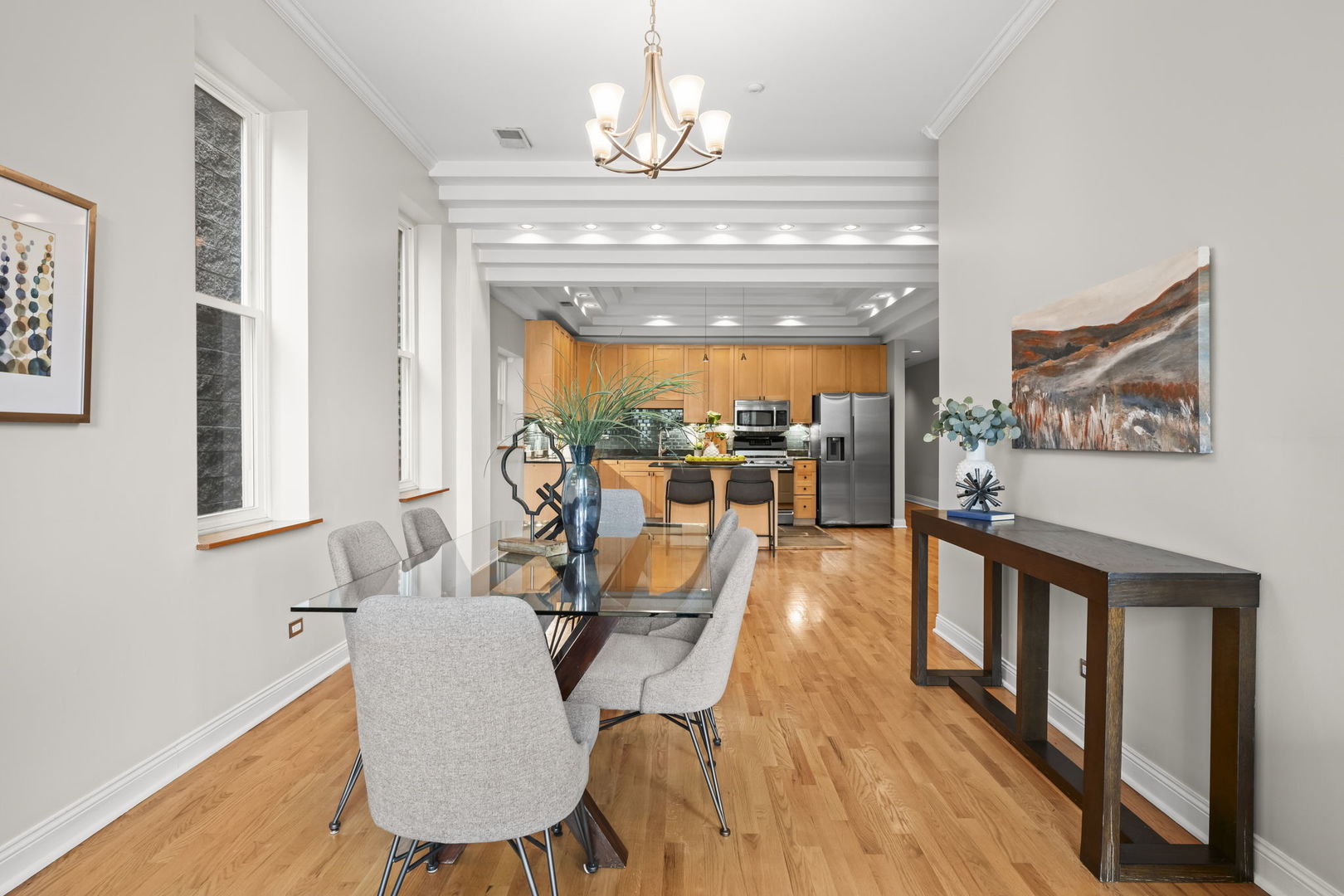 1657 W Huron Street Unit: 2