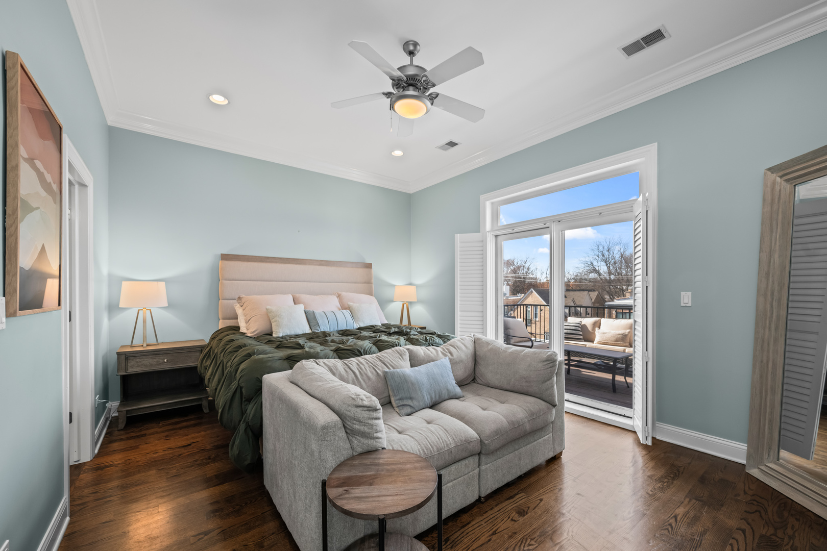 3822 N Damen Avenue Unit: 3