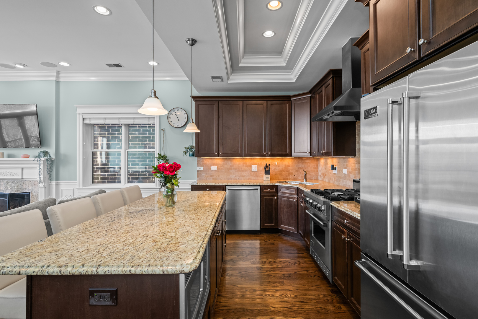 3822 N Damen Avenue Unit: 3