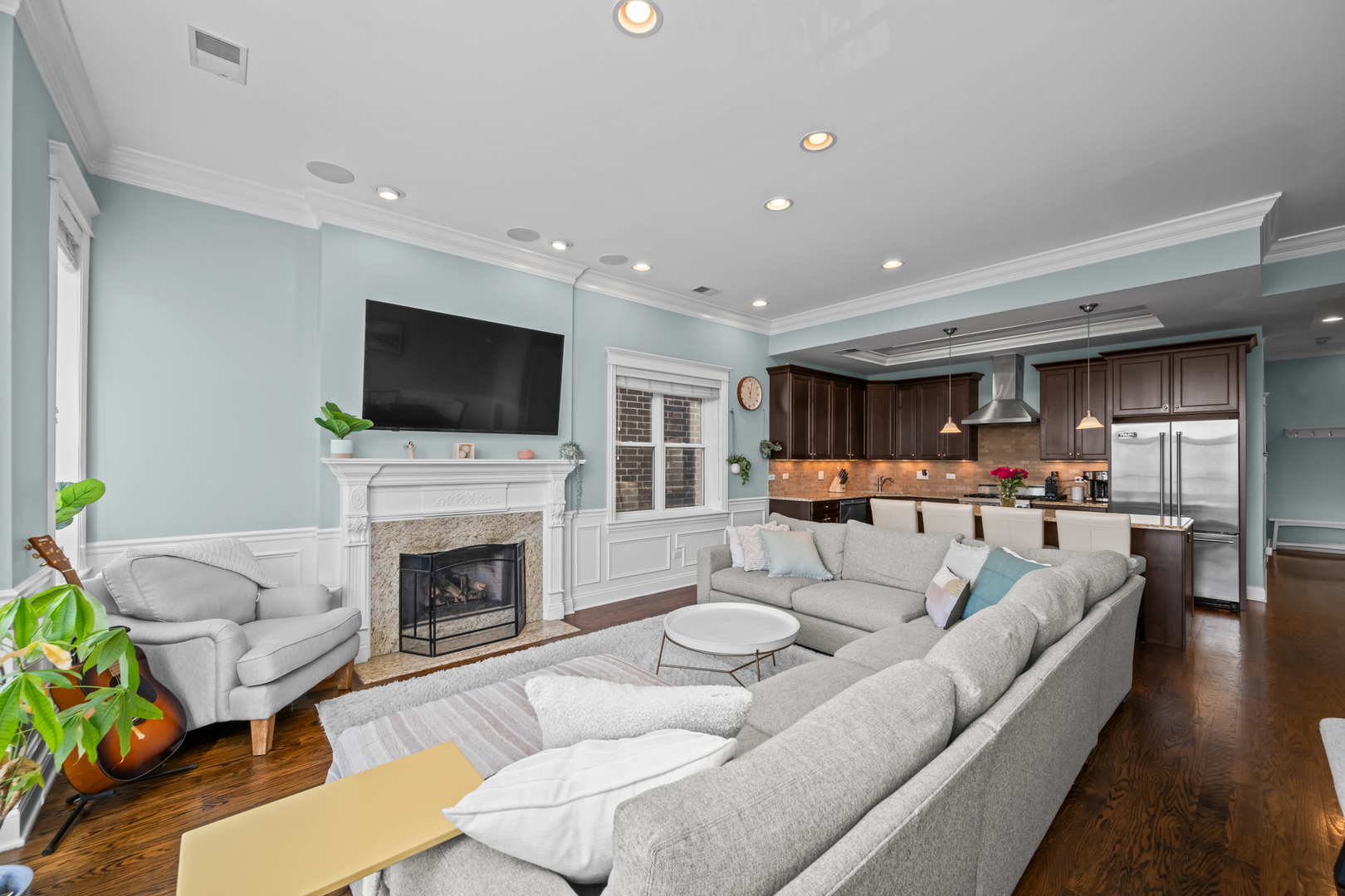 3822 N Damen Avenue Unit: 3