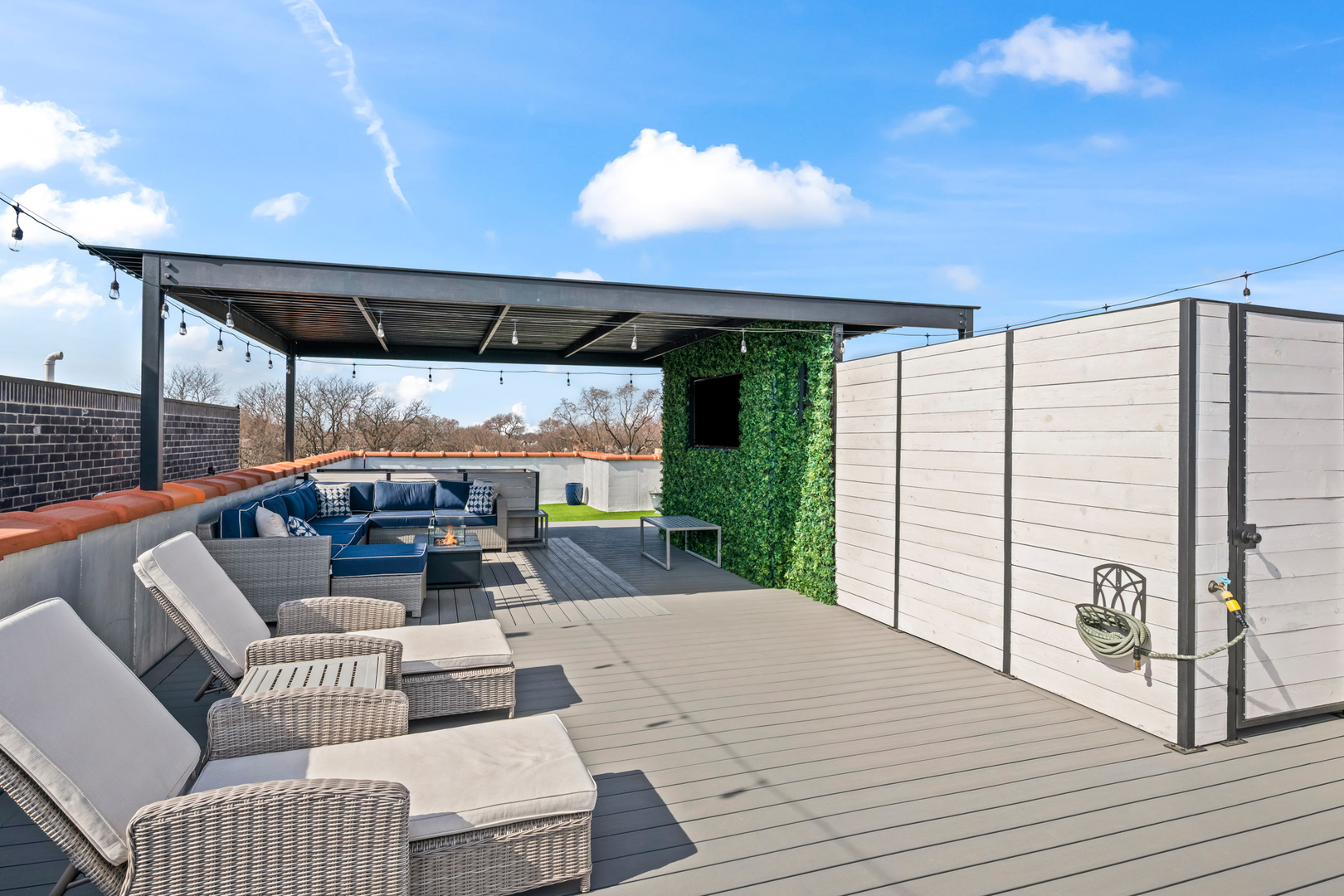 3822 N Damen Avenue Unit: 3