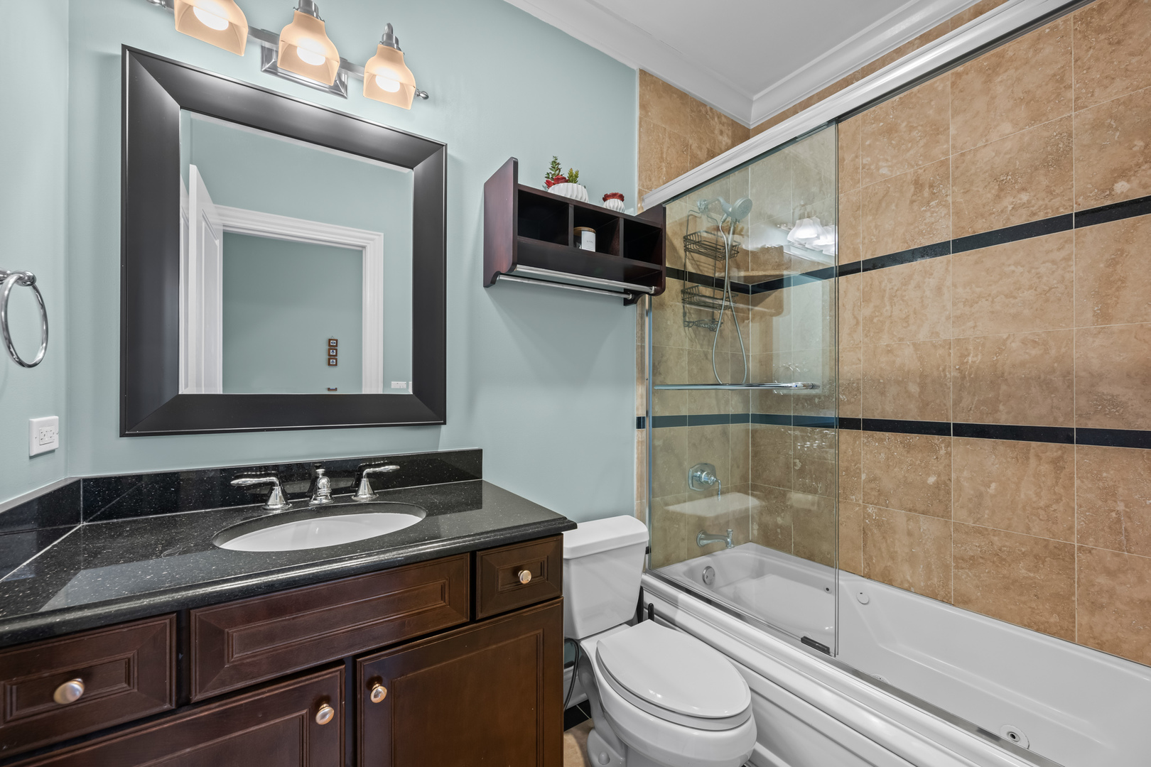 3822 N Damen Avenue Unit: 3