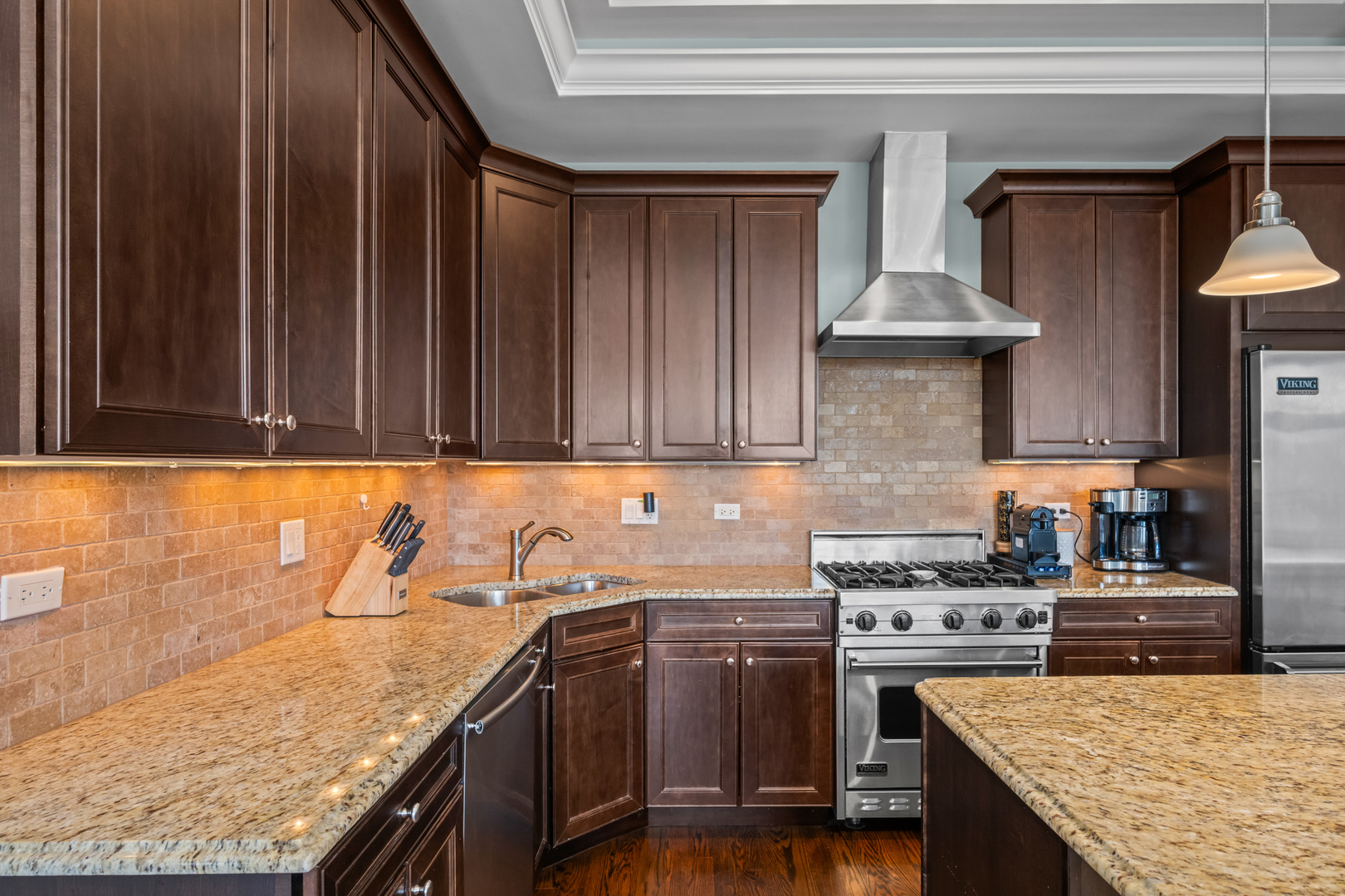 3822 N Damen Avenue Unit: 3