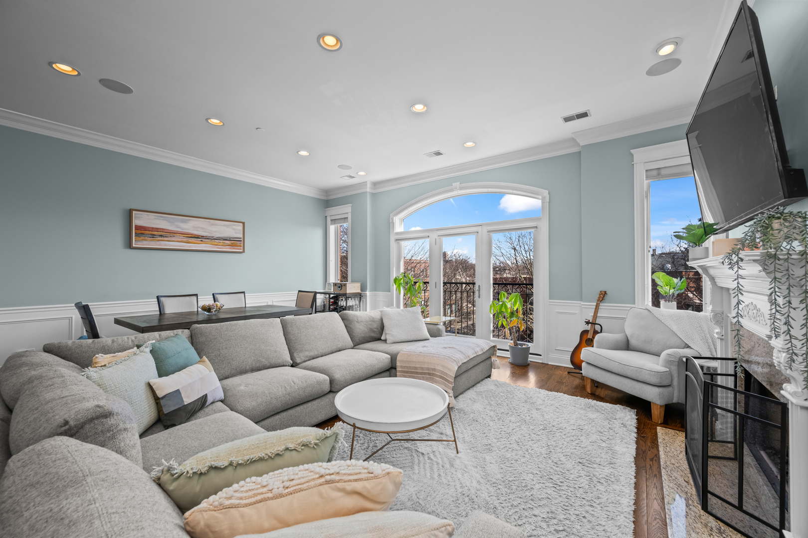 3822 N Damen Avenue Unit: 3