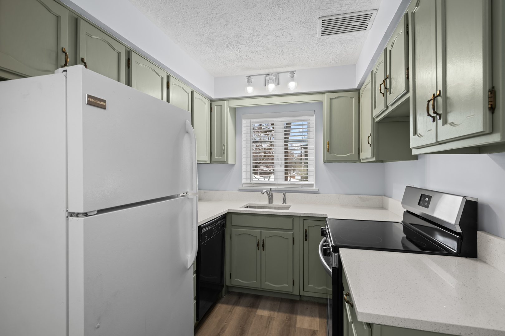 340 Ridge Avenue Unit: 1