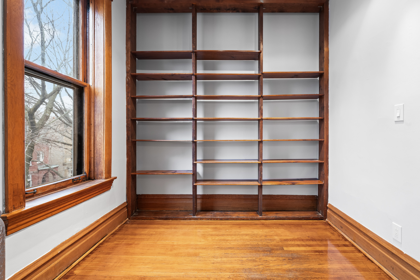 2120 W Concord Place Unit: 3