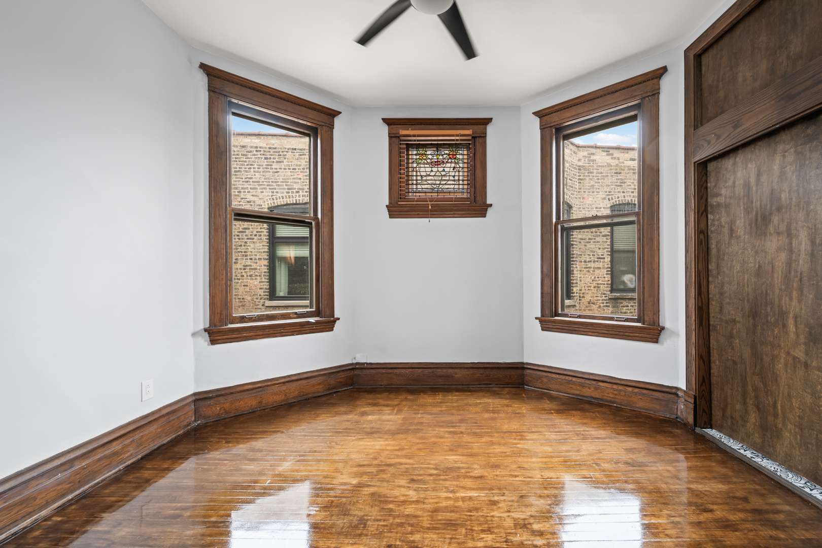 2120 W Concord Place Unit: 3