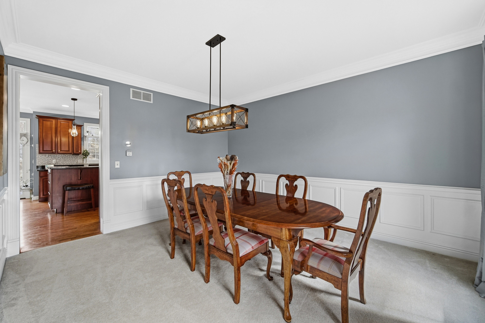 40W612 Blue Lake Circle N