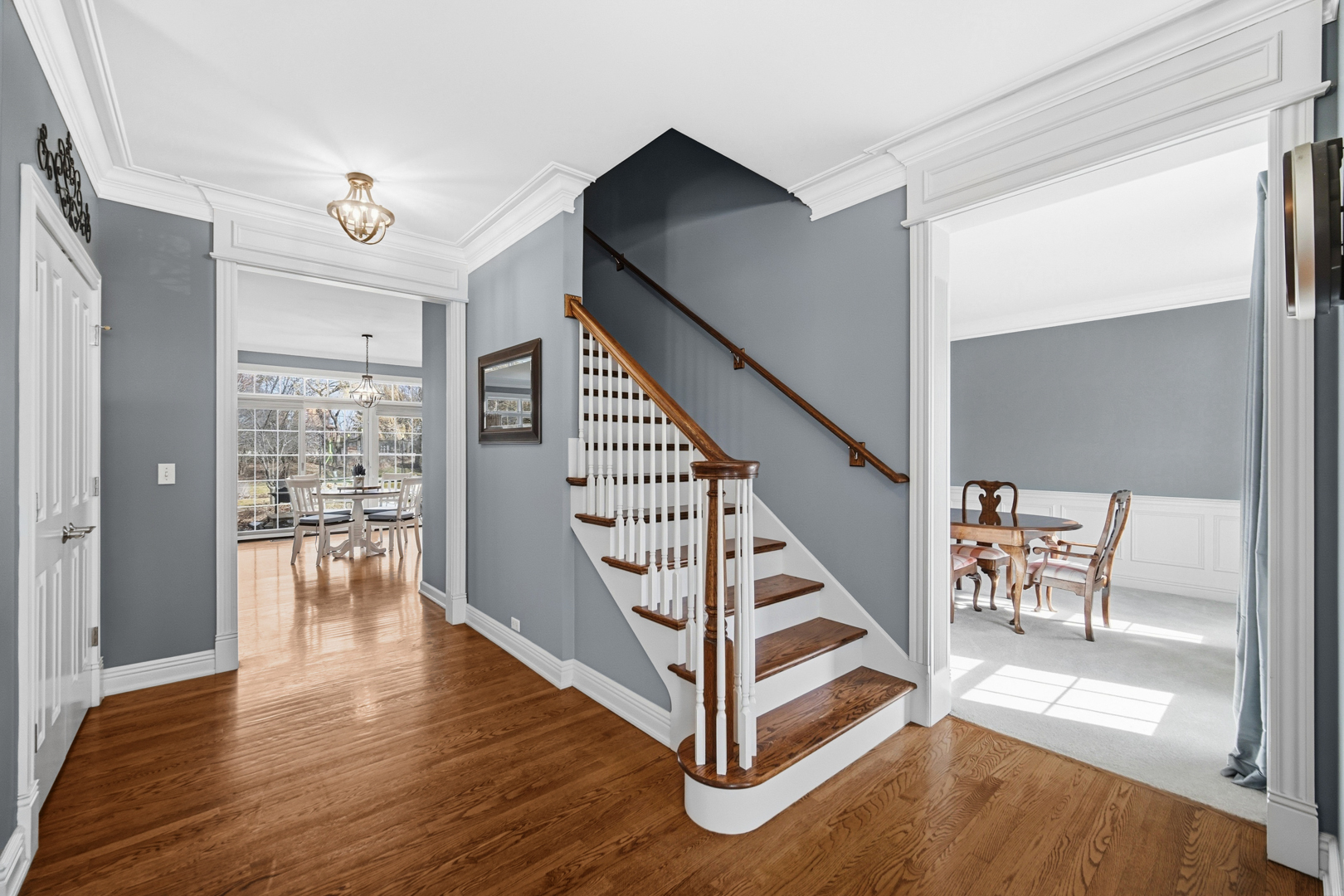 40W612 Blue Lake Circle N