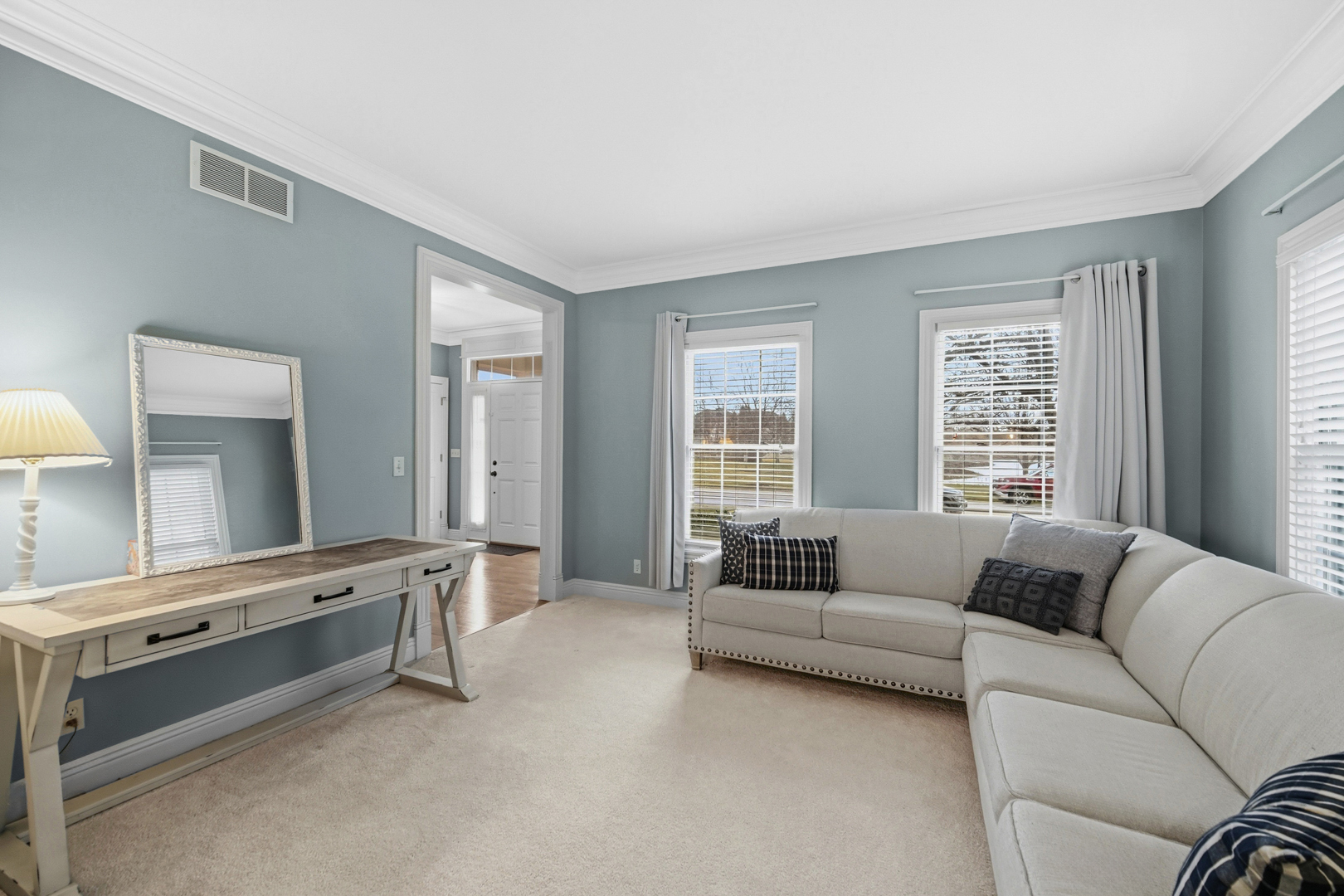 40W612 Blue Lake Circle N