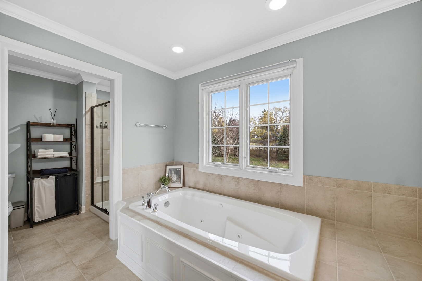 40W612 Blue Lake Circle N