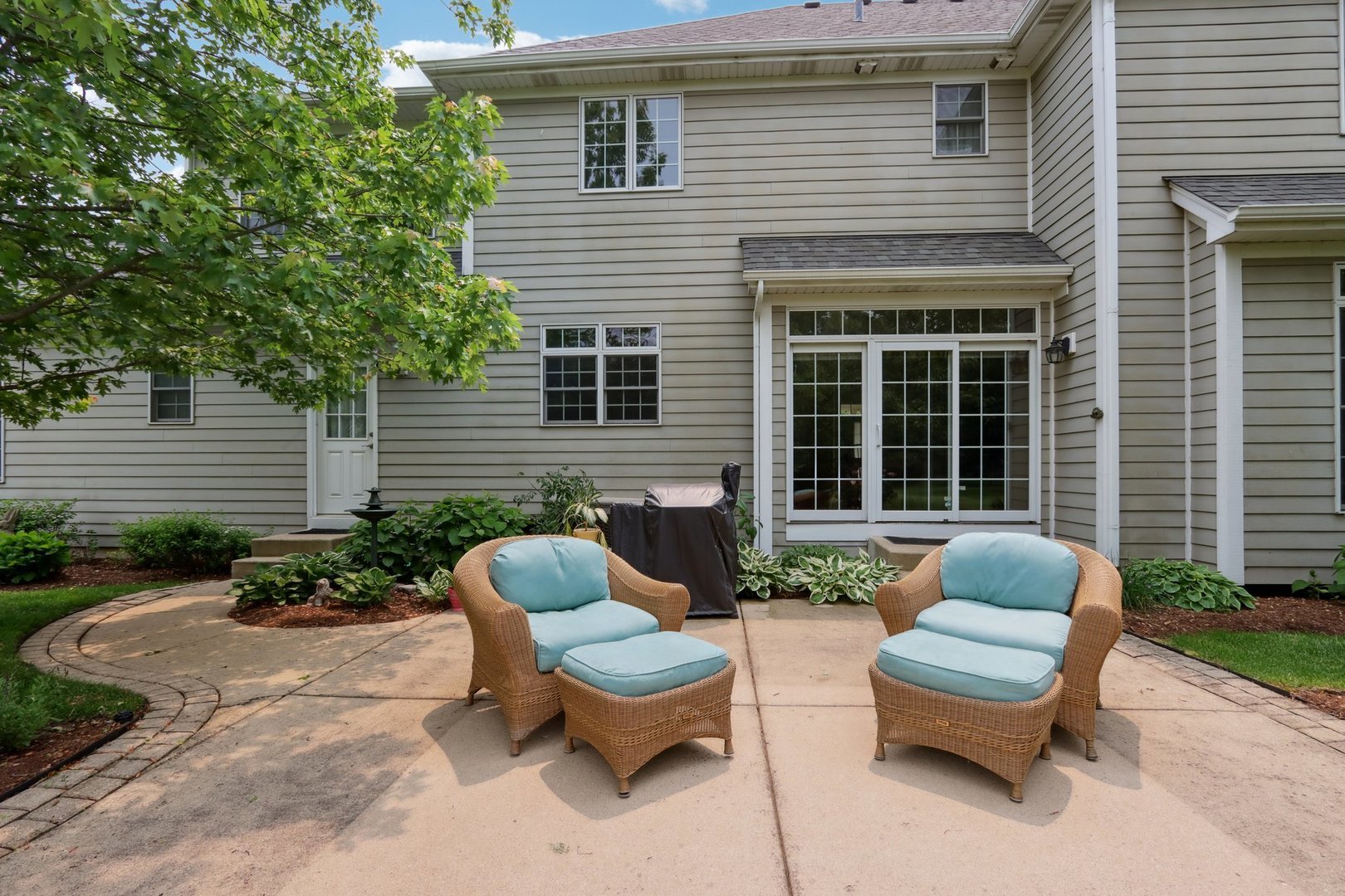 40W612 Blue Lake Circle N