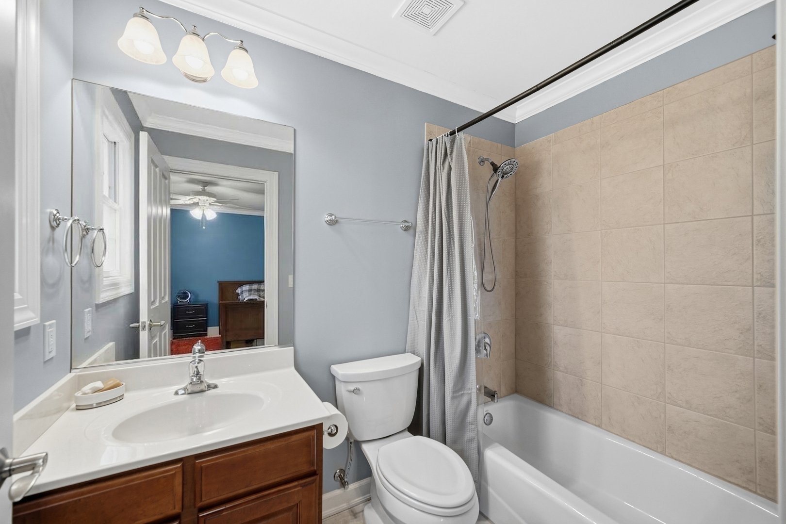 40W612 Blue Lake Circle N