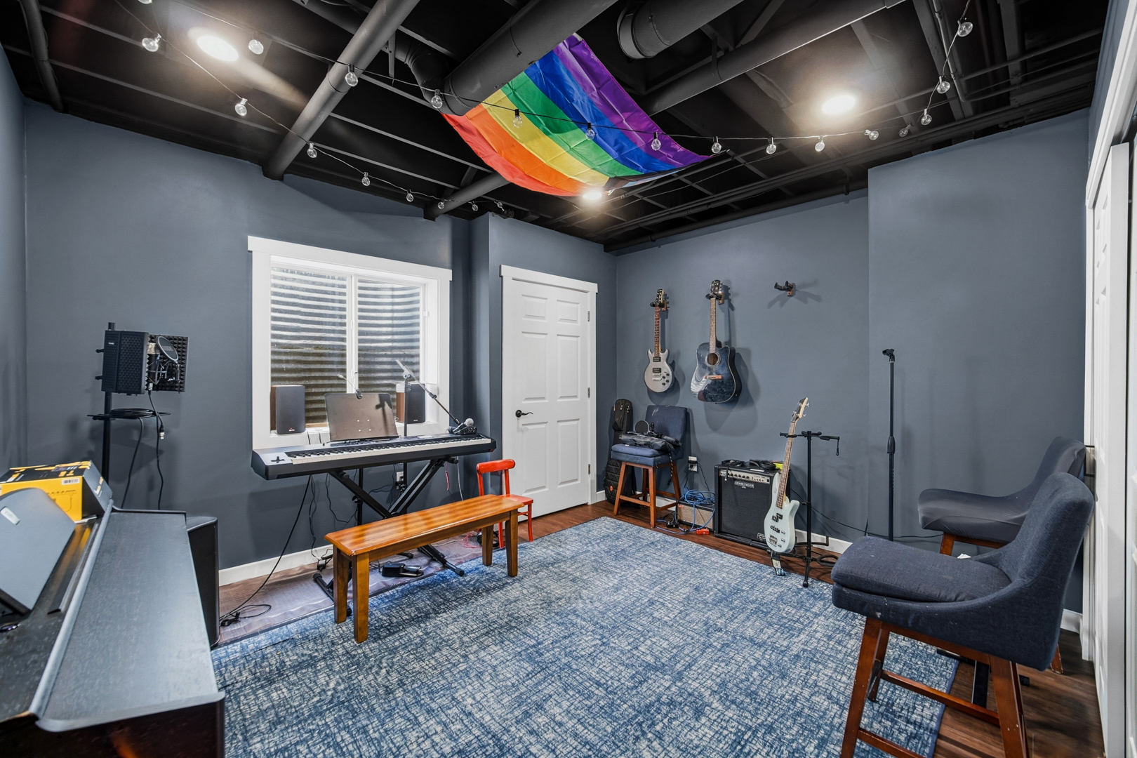 40W612 Blue Lake Circle N