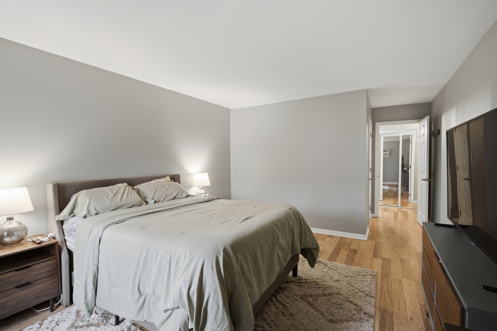 500 N Wilke Road Unit: 105
