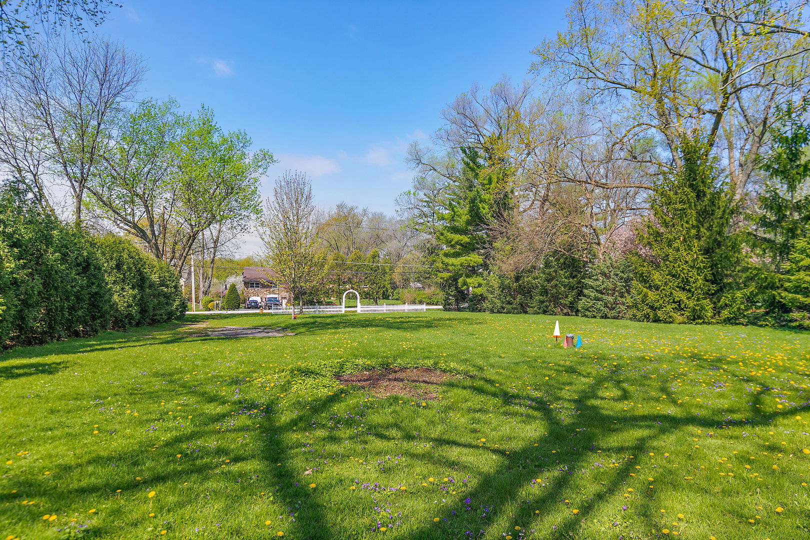 2803 N Vista Road