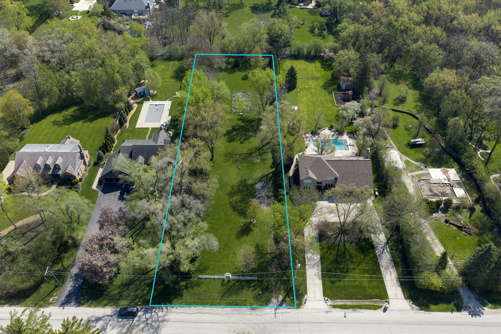 2803 N Vista Road