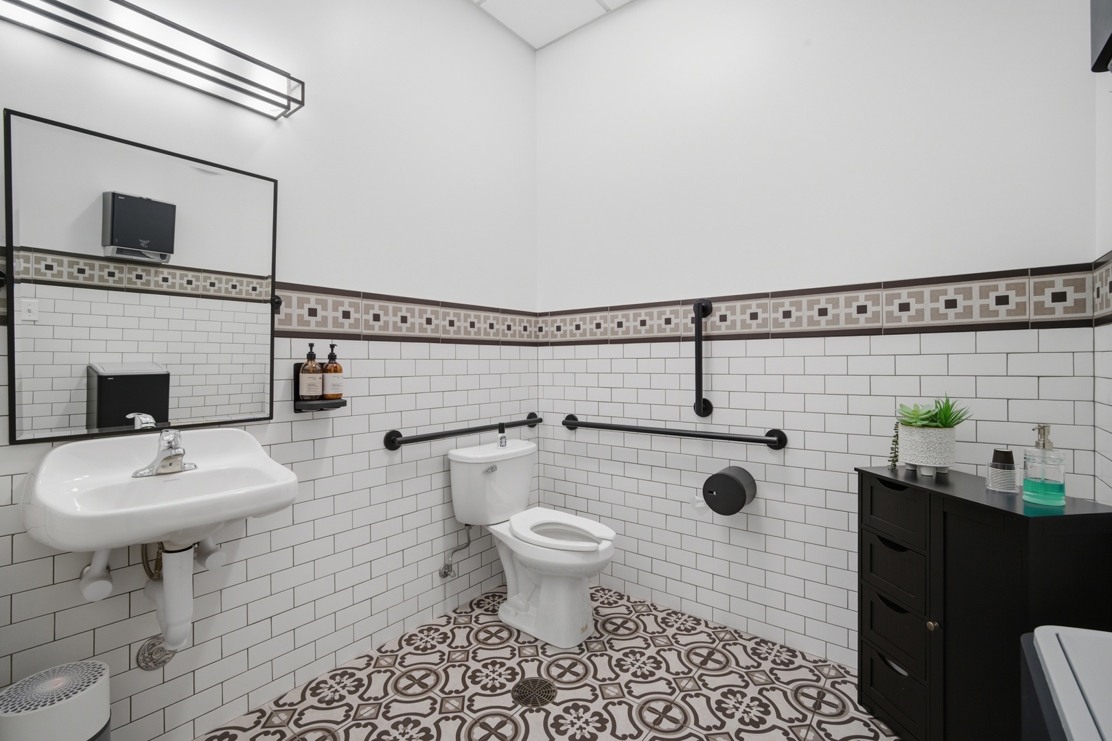 795 Ela Road Unit: 110
