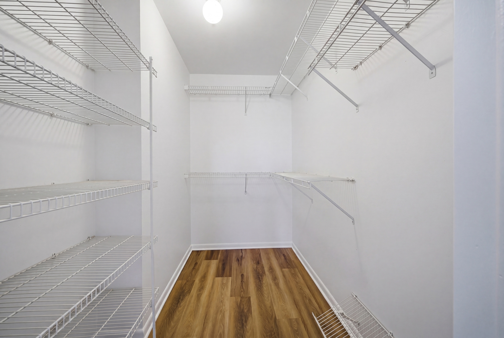 330 N Carter Street Unit: 103