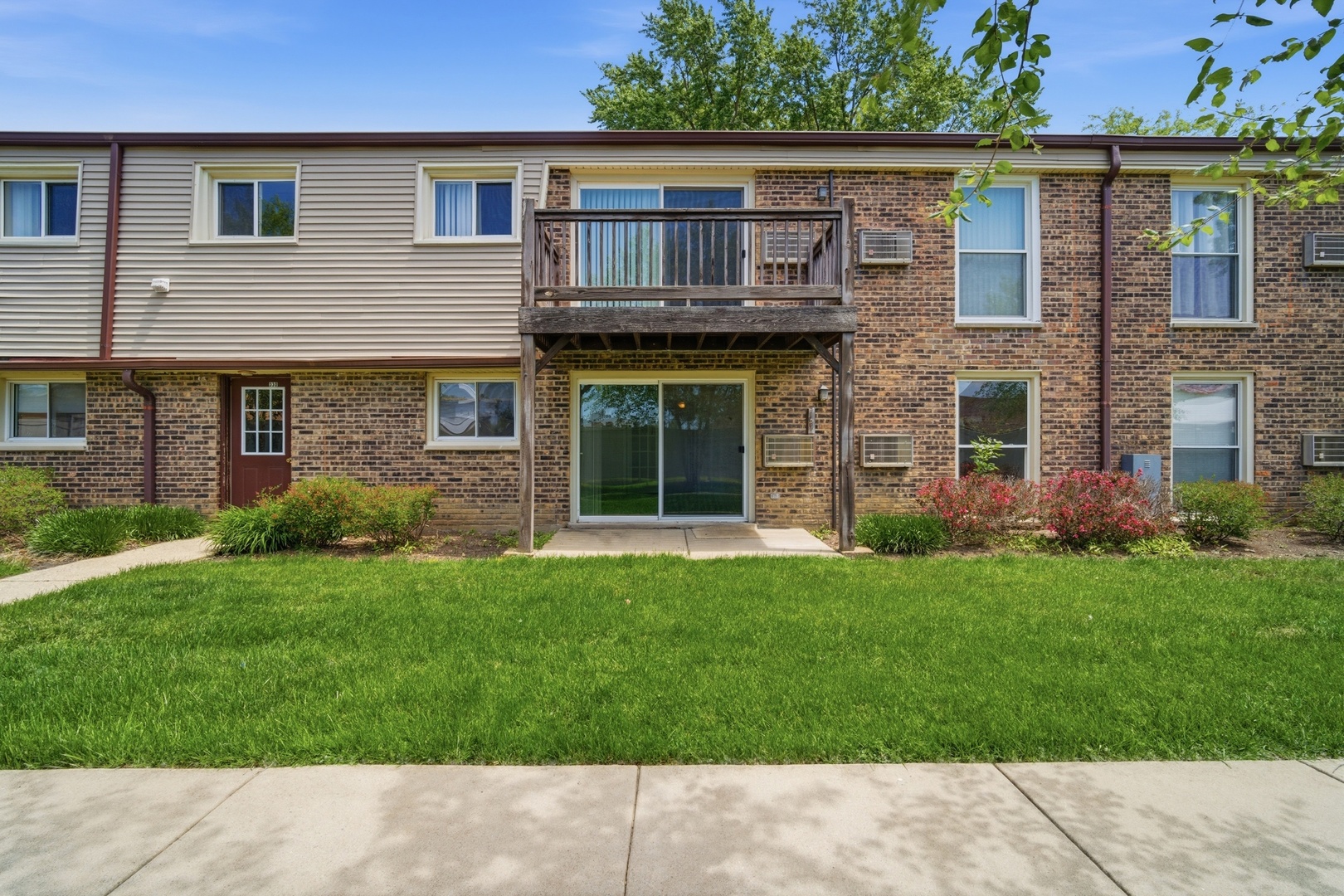 330 N Carter Street Unit: 103