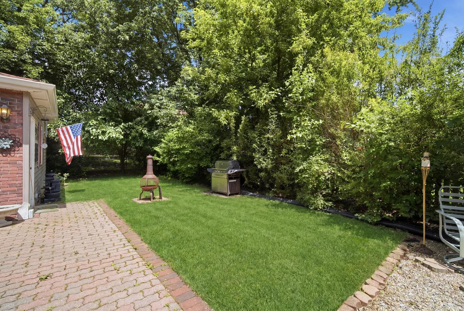 2176 N Westmoreland Drive