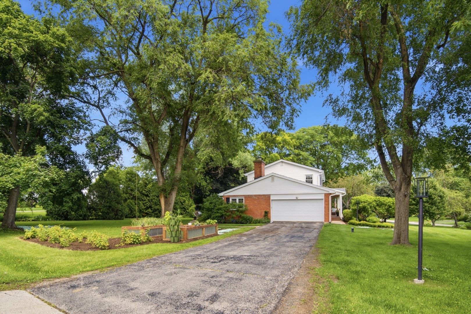 228 Stratford Lane