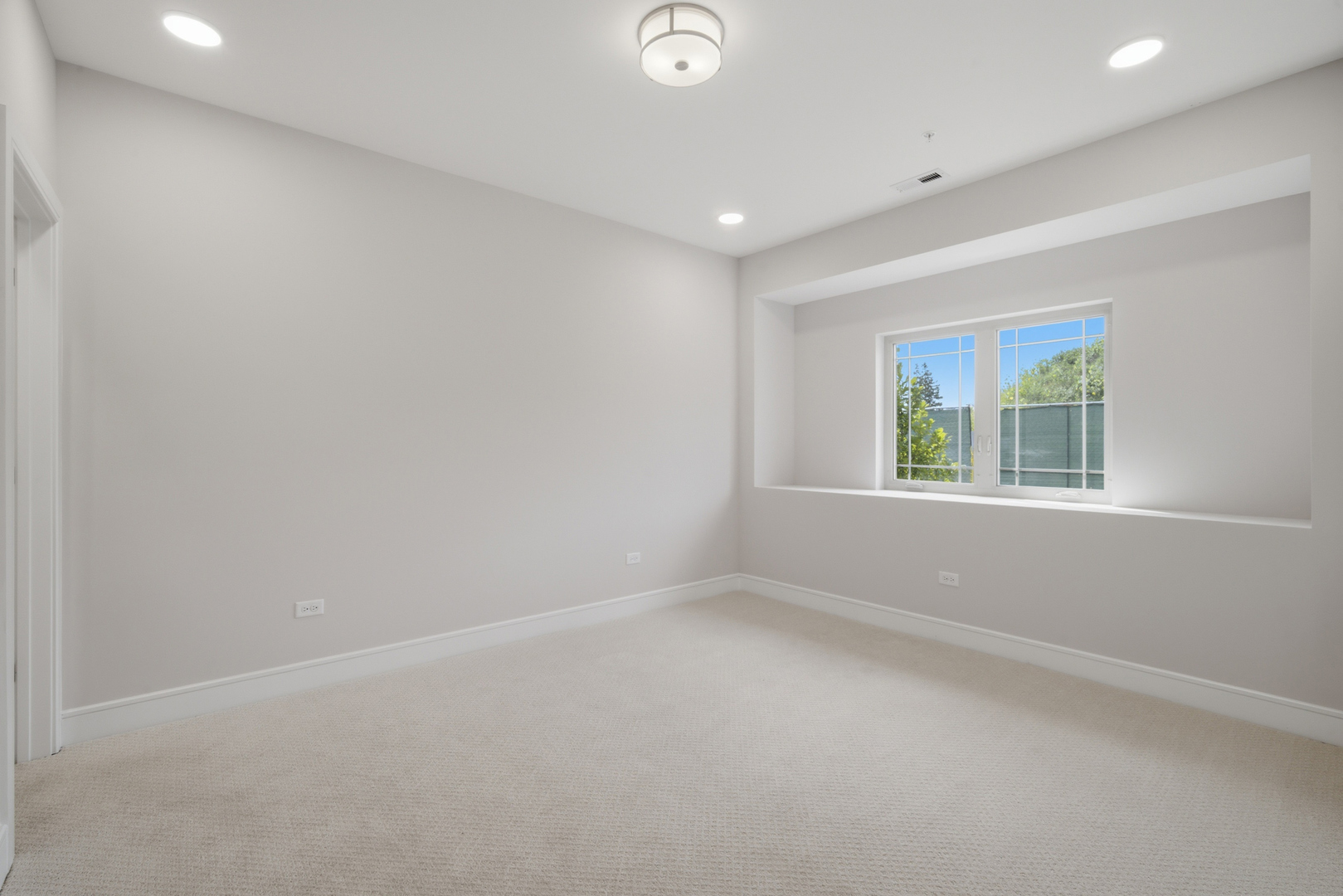 160 Violet Lane