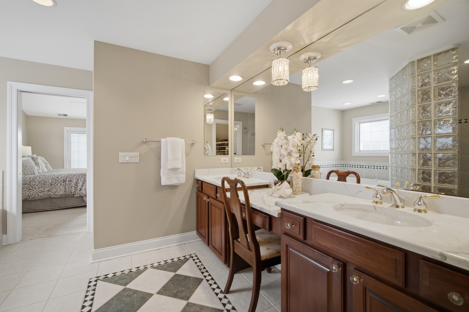 7 Dunhill Lane