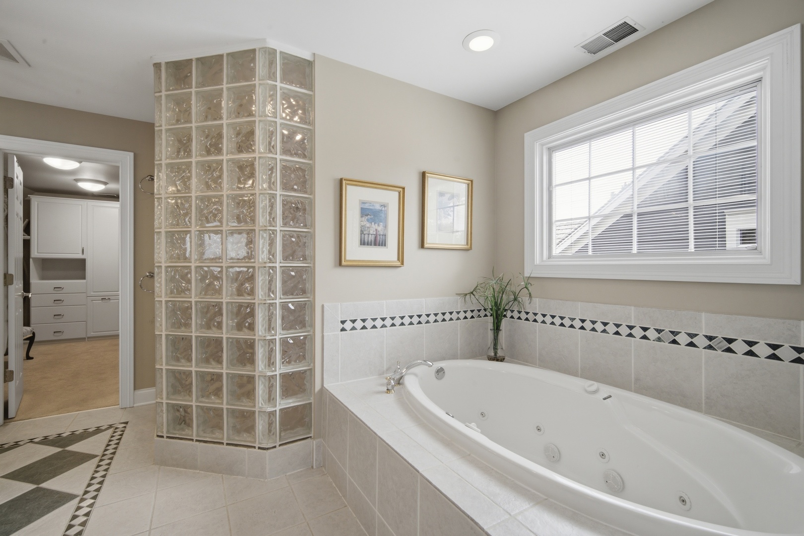 7 Dunhill Lane