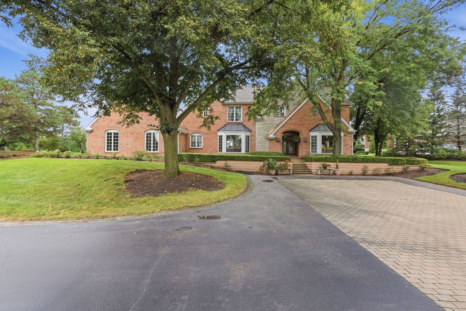 4 S Wynstone Drive