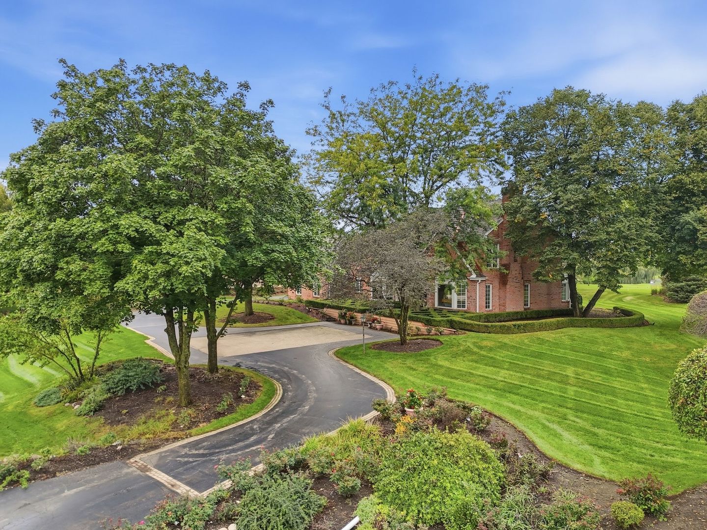 4 S Wynstone Drive