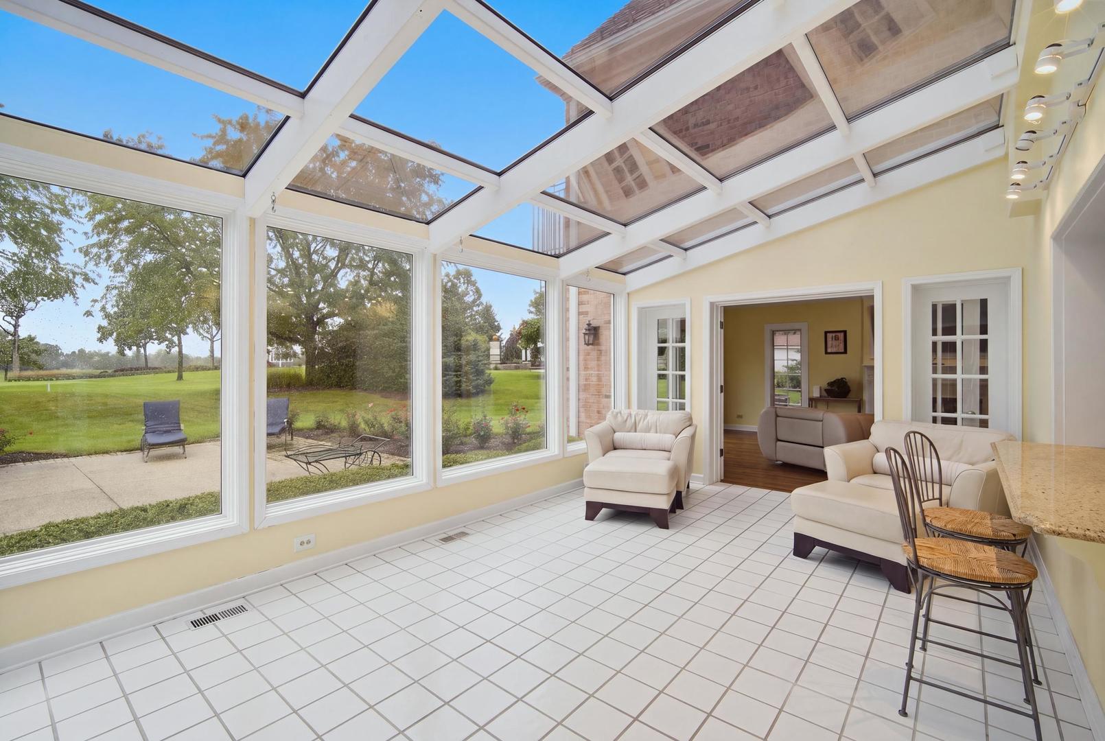 4 S Wynstone Drive