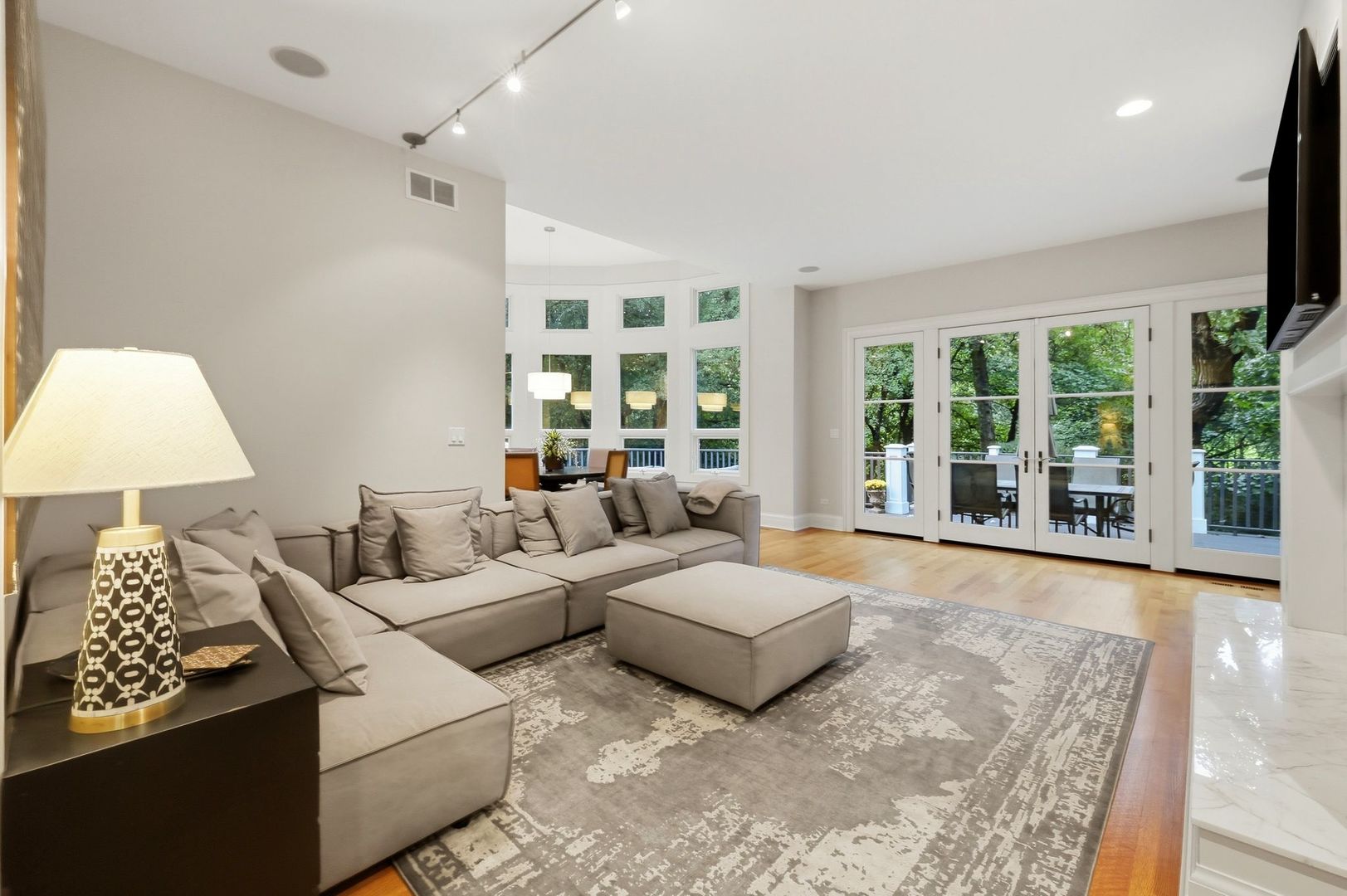 3 Hillburn Court