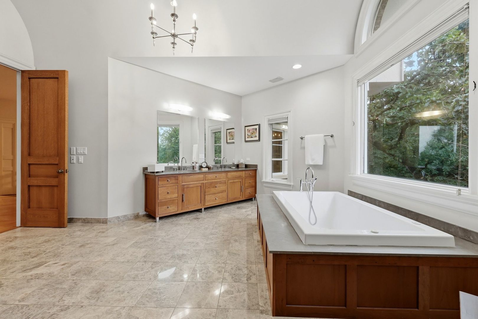 3 Hillburn Court