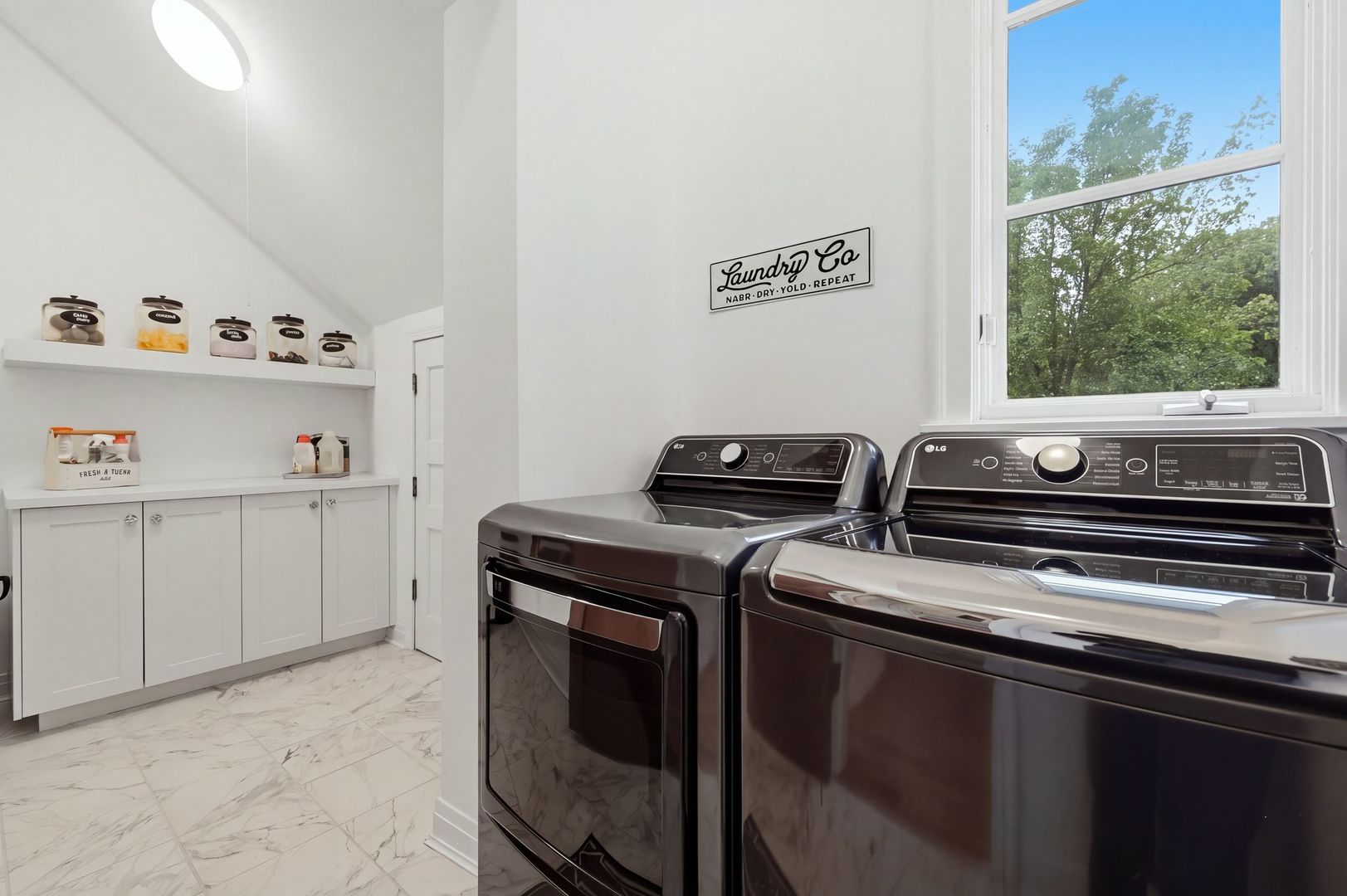 3 Hillburn Court