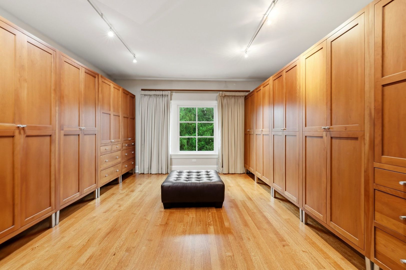 3 Hillburn Court