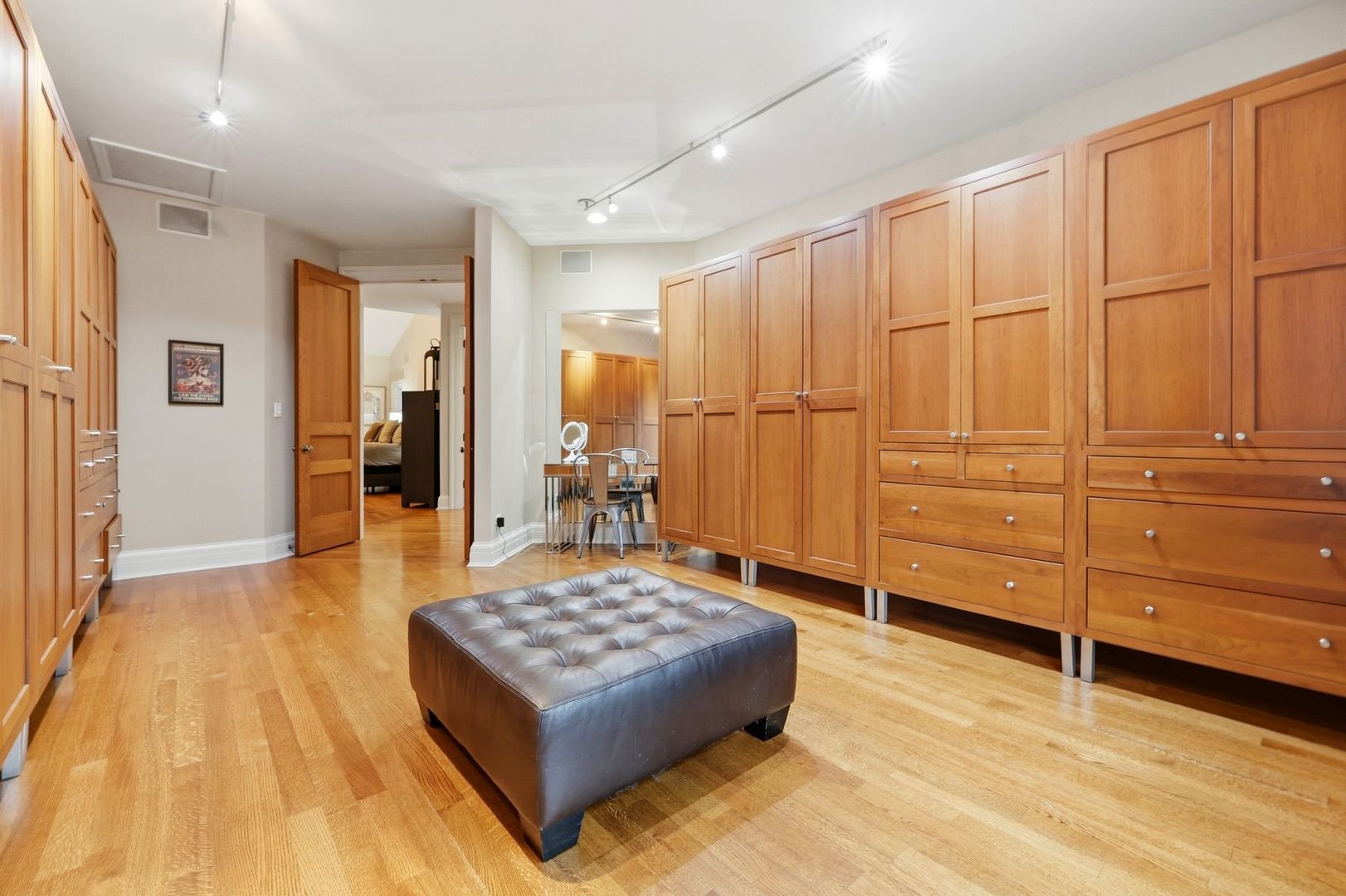 3 Hillburn Court