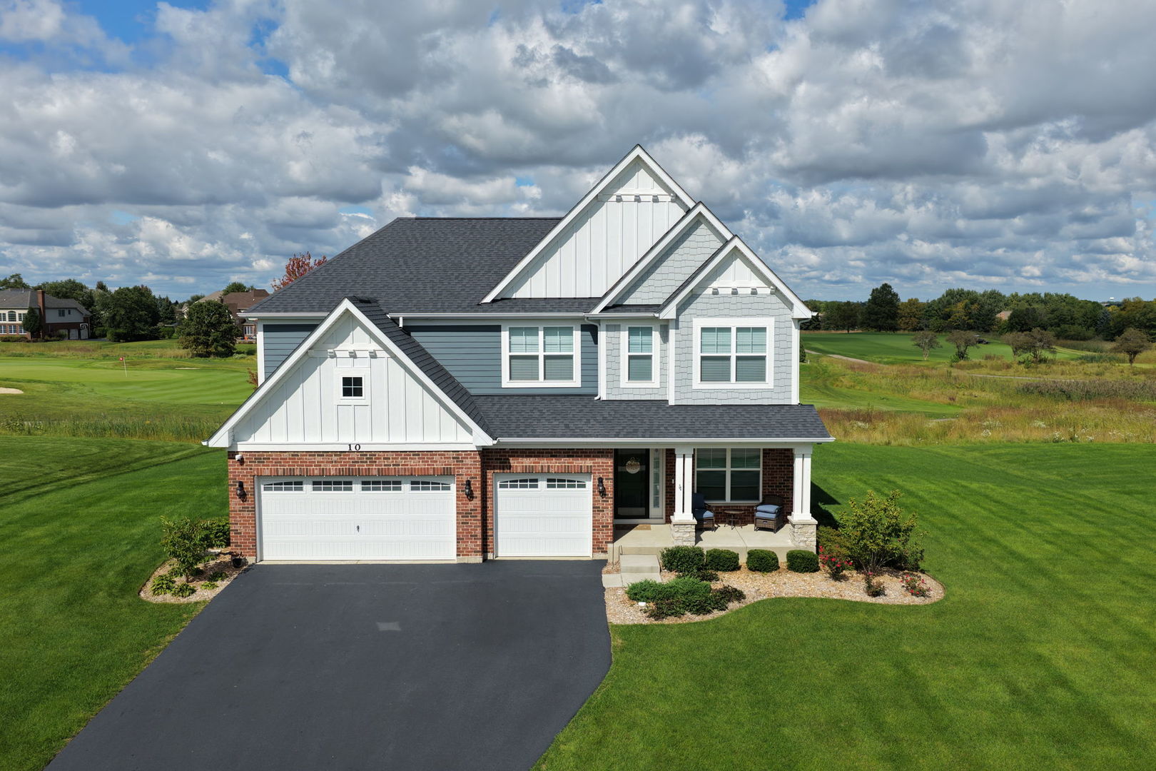 10 Crystal Downs Drive