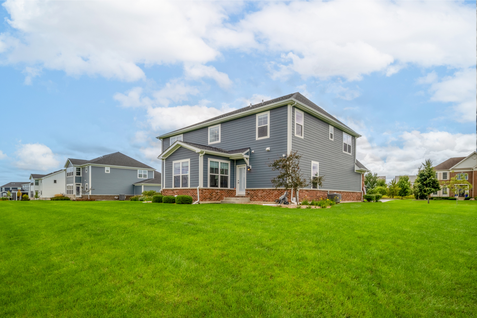 10 Crystal Downs Drive