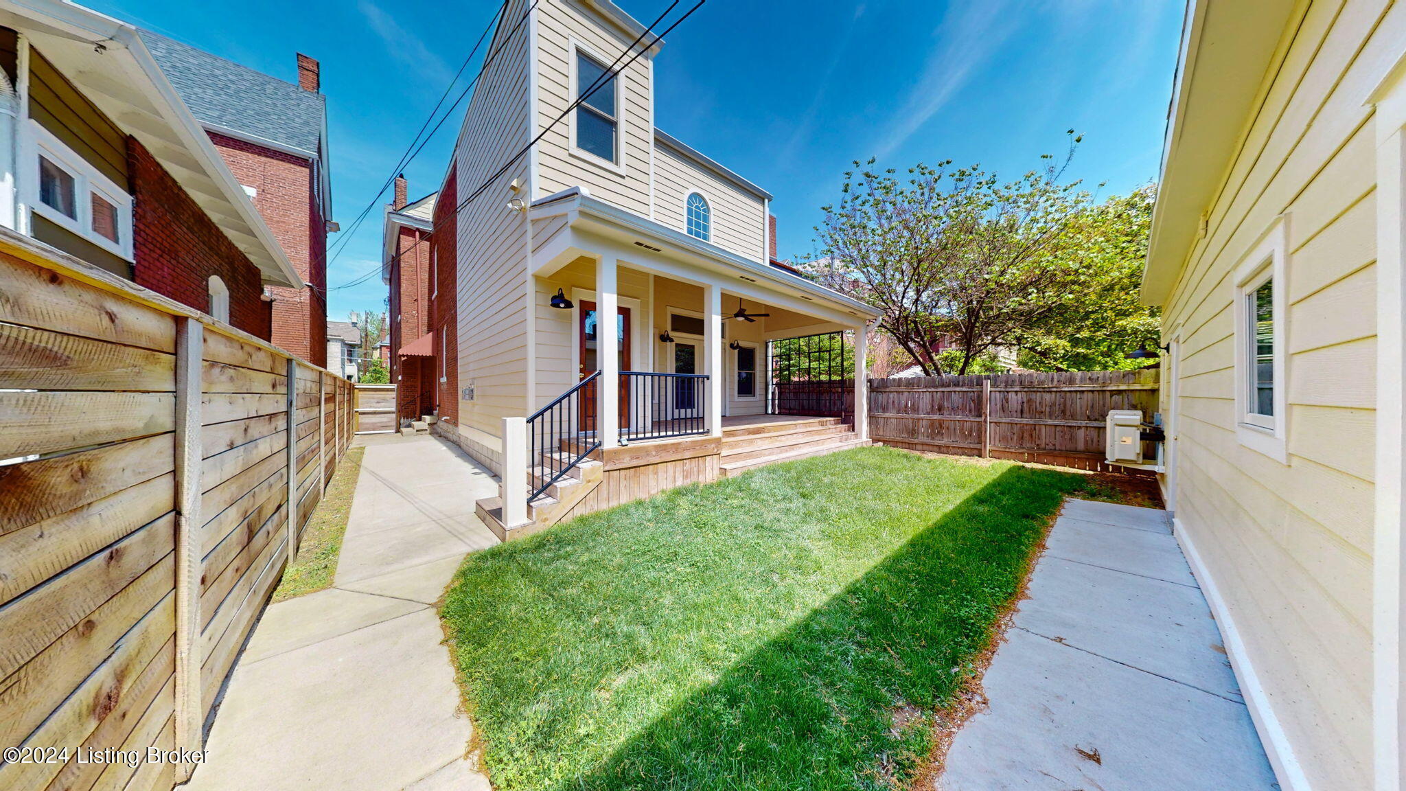 530 W Saint Catherine St