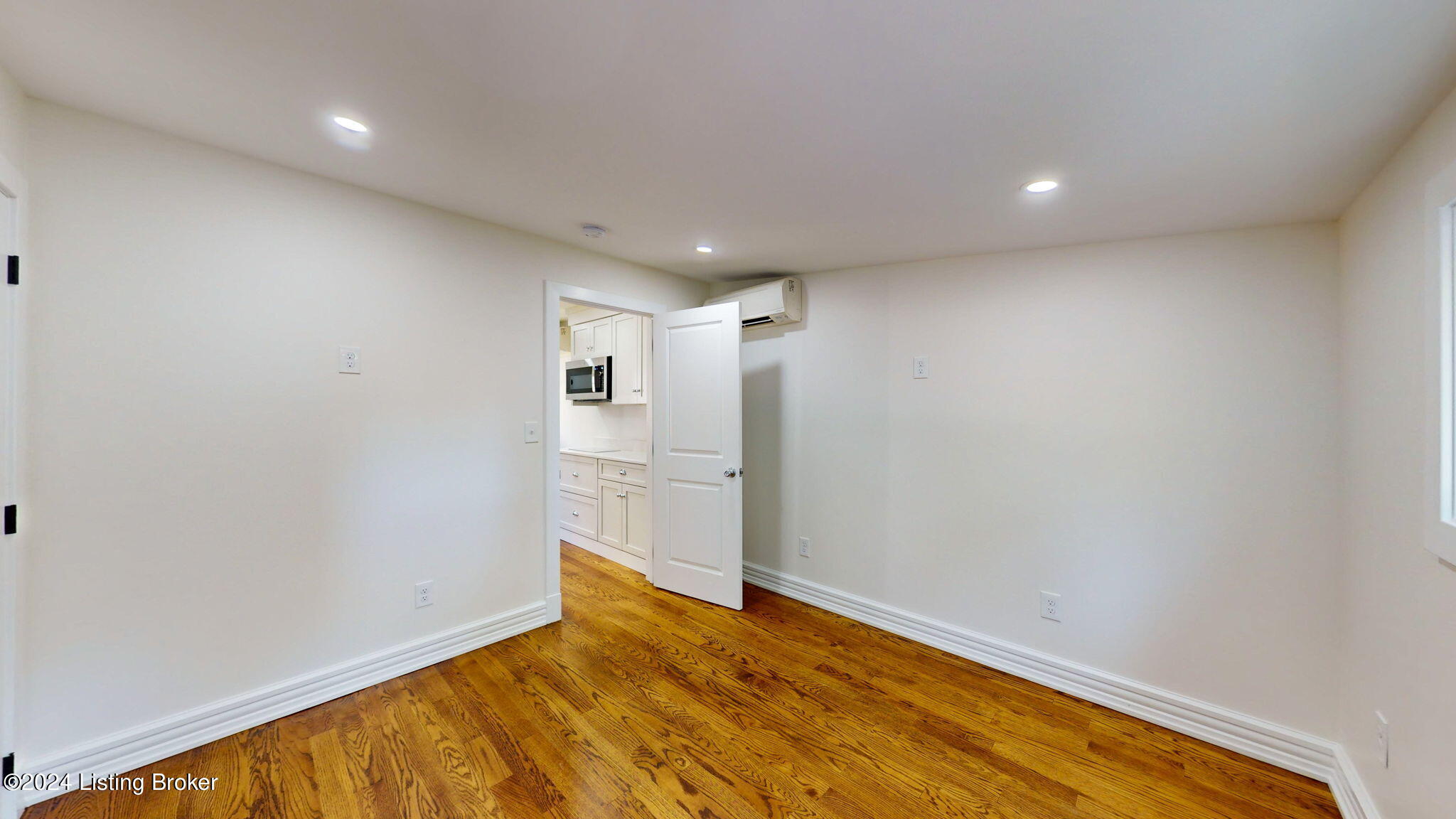 530 W Saint Catherine St