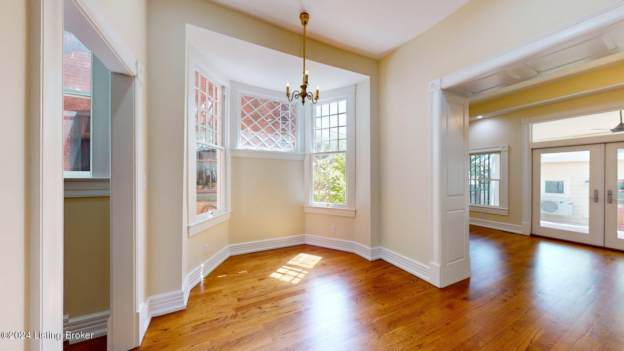 530 W Saint Catherine St