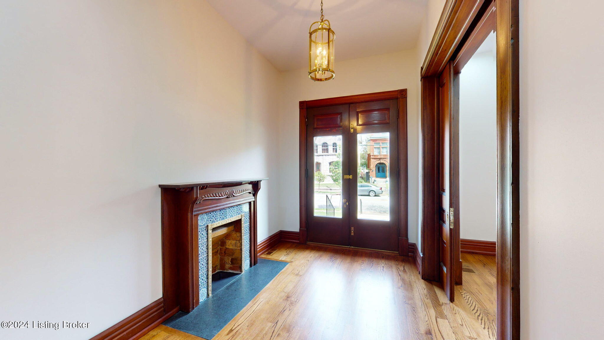 530 W Saint Catherine St