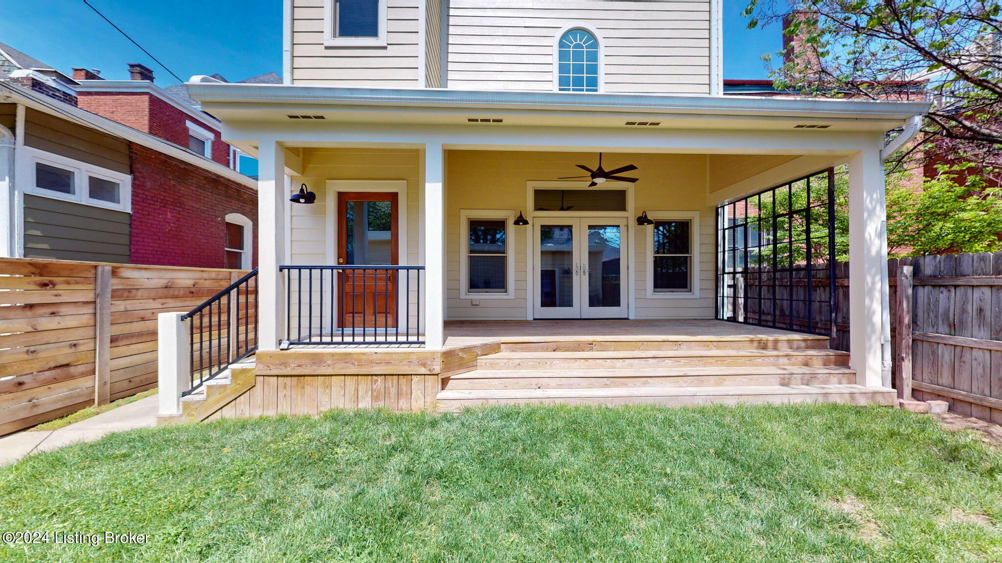 530 W Saint Catherine St