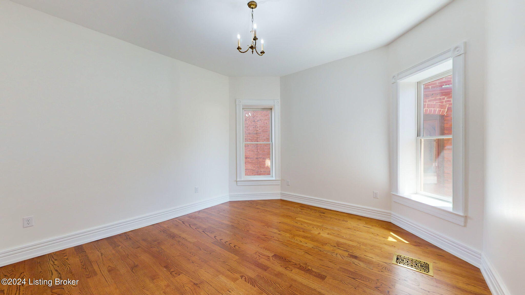 530 W Saint Catherine St