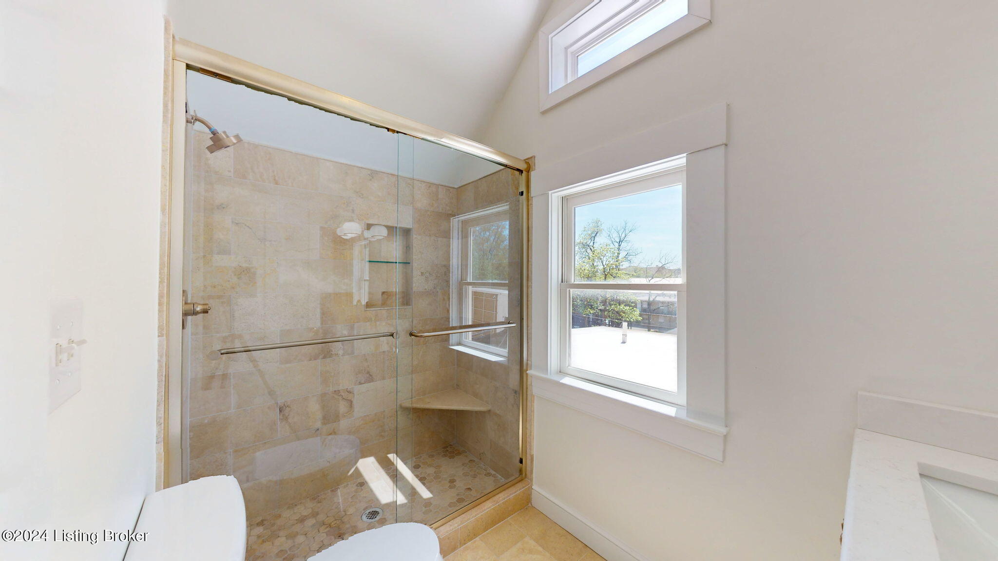 530 W Saint Catherine St