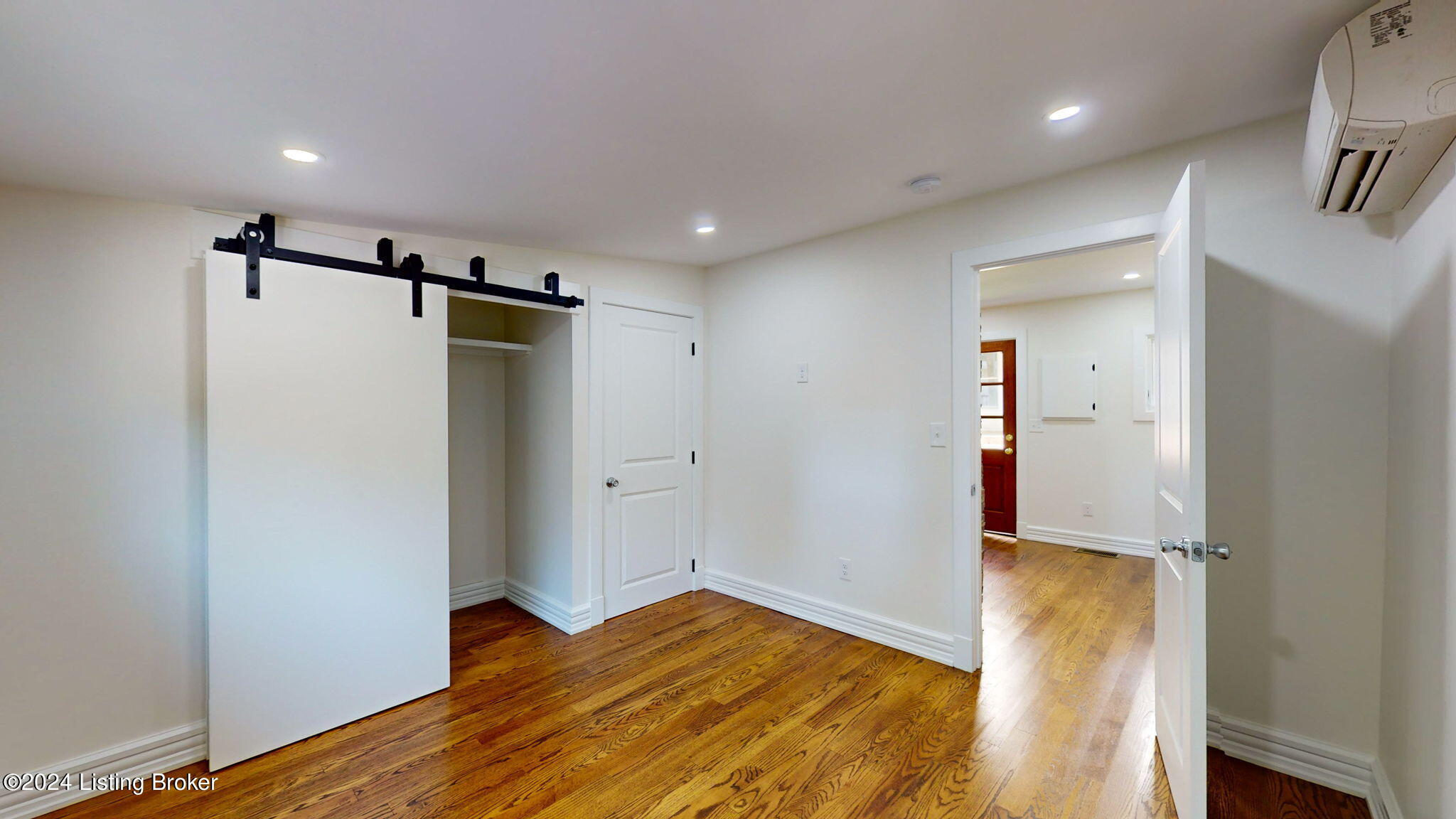 530 W Saint Catherine St