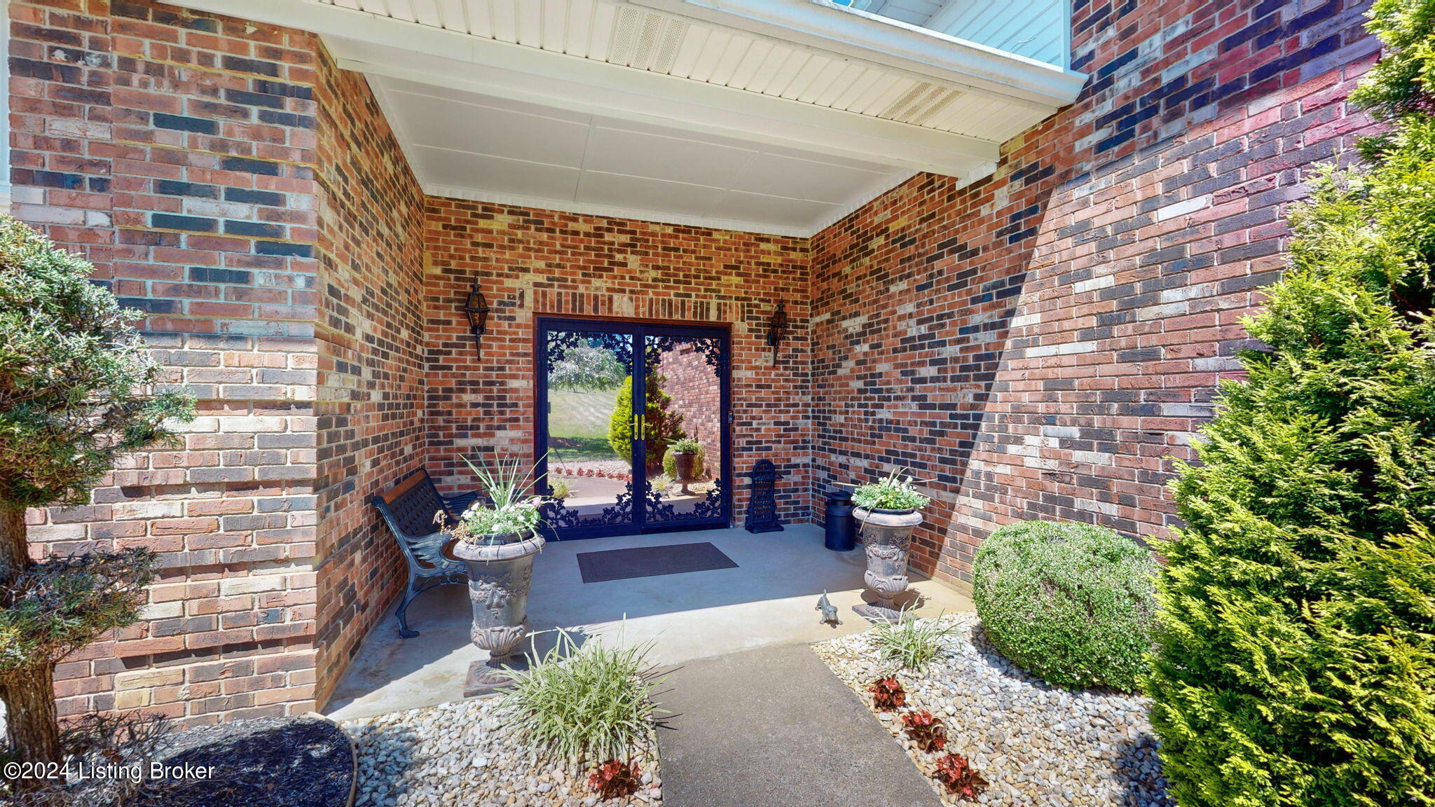 305 Cedar Creek Ln